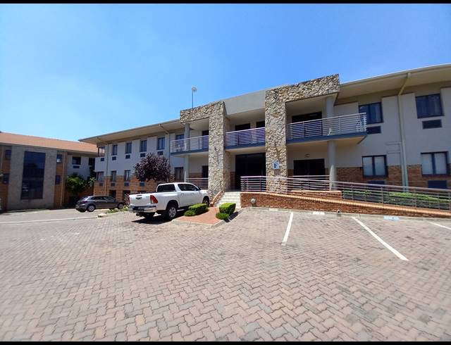 209M² OFFICE TO LET IN BRYANSTON